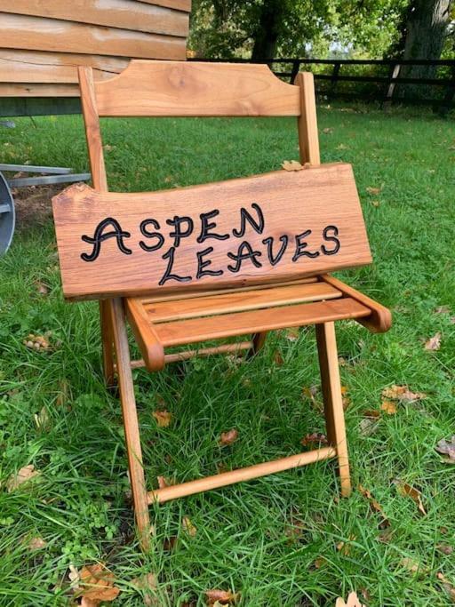 Aspen Leaves: The Perfect Farm Retreat Graffham Exterior foto